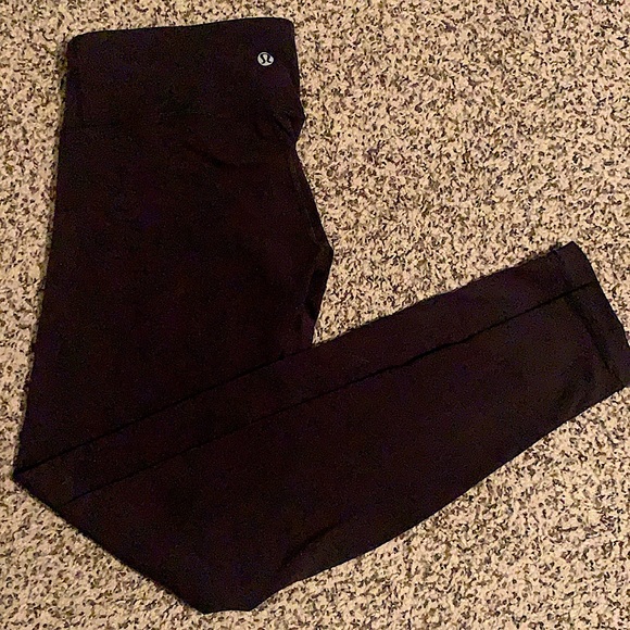 Lululemon low rise leggings SIZE 4 - Picture 1 of 2